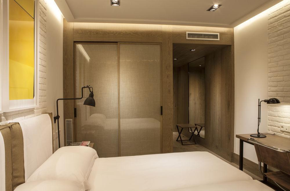 The Corner Hotel Barcelona Ngoại thất bức ảnh