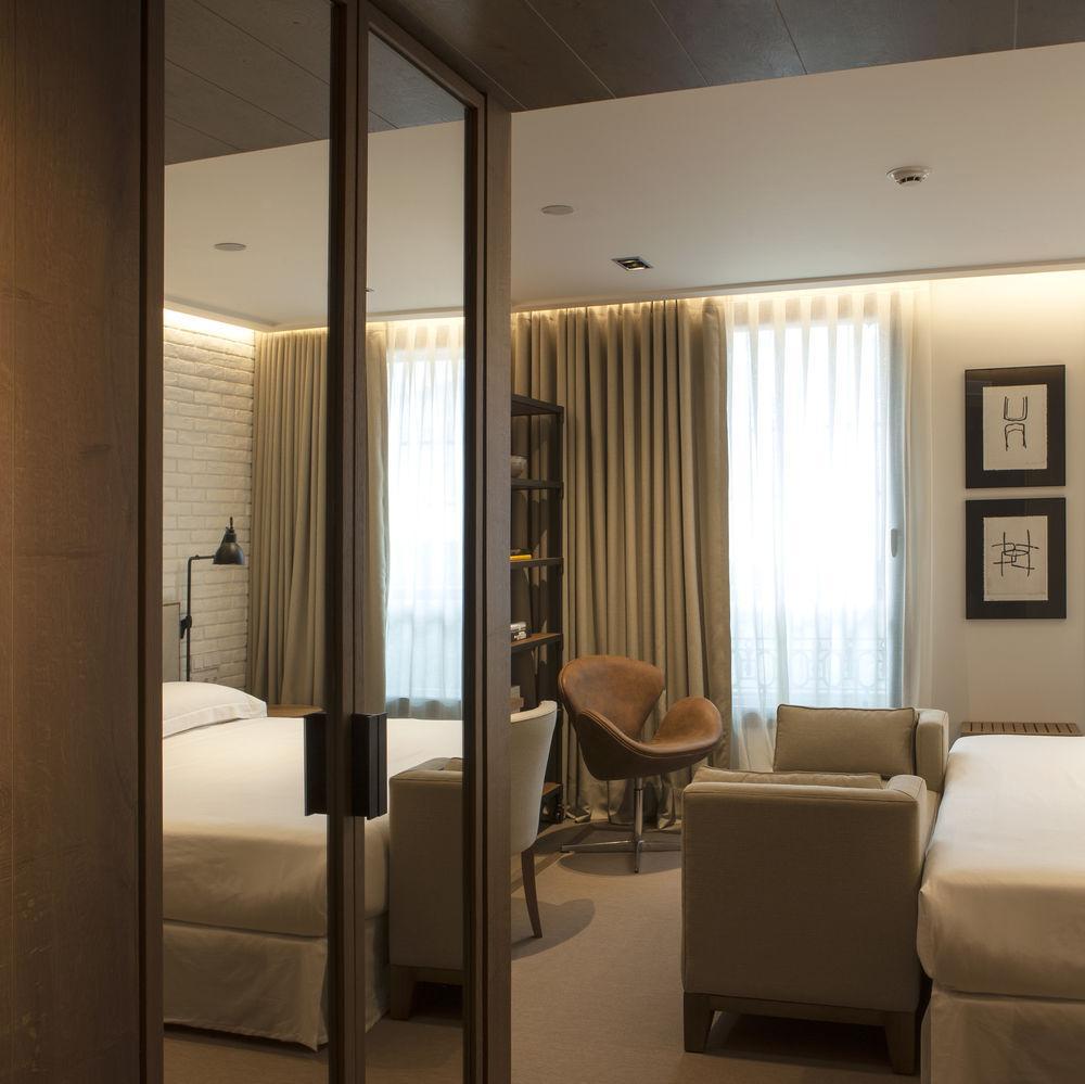 The Corner Hotel Barcelona Ngoại thất bức ảnh