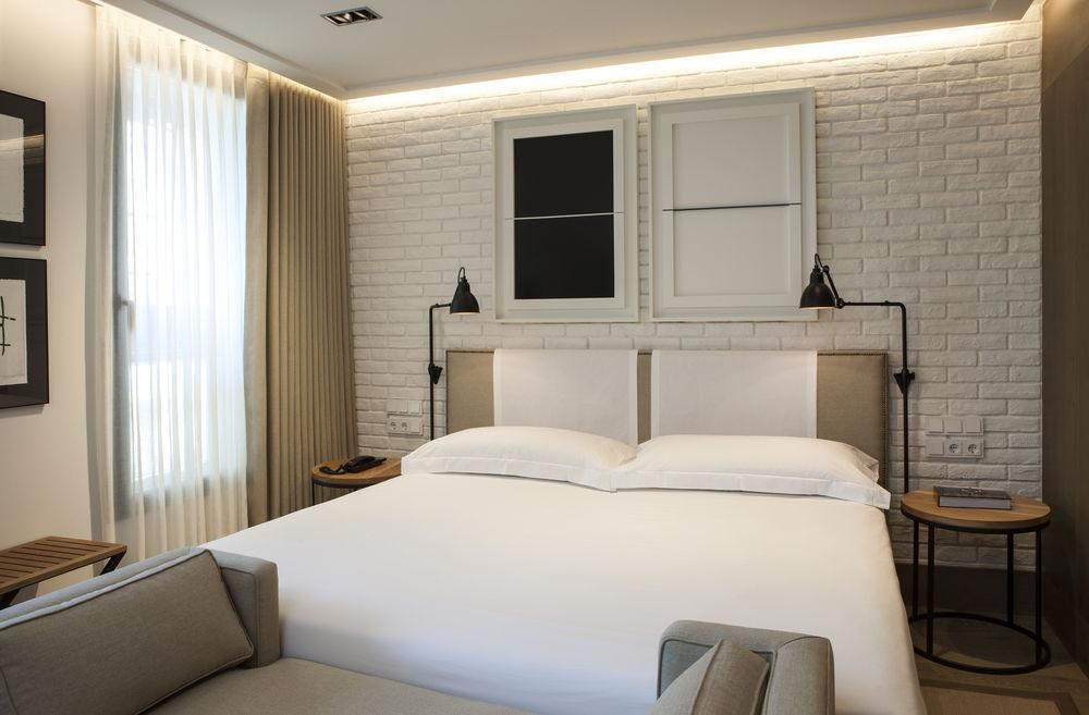 The Corner Hotel Barcelona Ngoại thất bức ảnh