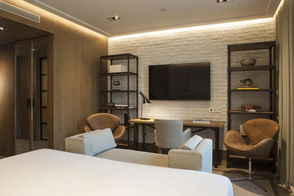 The Corner Hotel Barcelona Ngoại thất bức ảnh